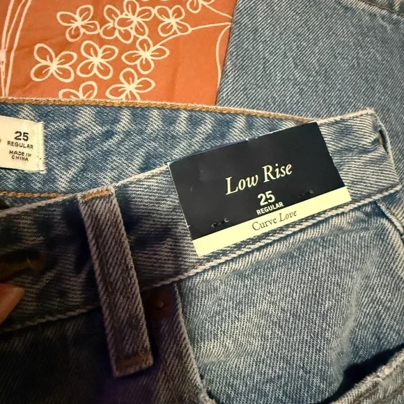 Abercrombie & Fitch Low Rise Loose Jeans Size 25 Curve Love - Picture 6 of 7